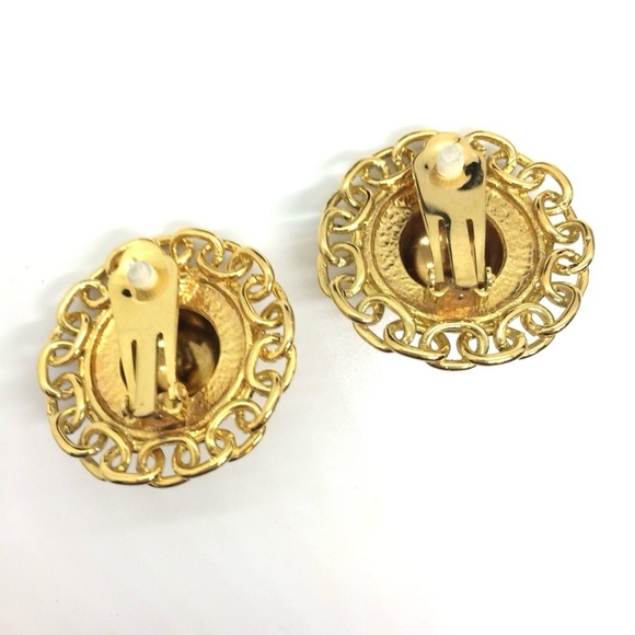 VINTAGE 80S CHAIN LINK GOLD TONE ROUND CLIP ON EARRINGS STATEMENT DOMED LARGE - Picture 12 of 14